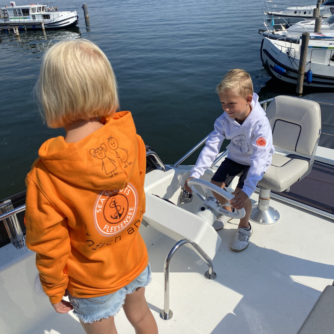 SeaScouts Fleesensee Kinder-Hoodie Orange – Produktansicht 4