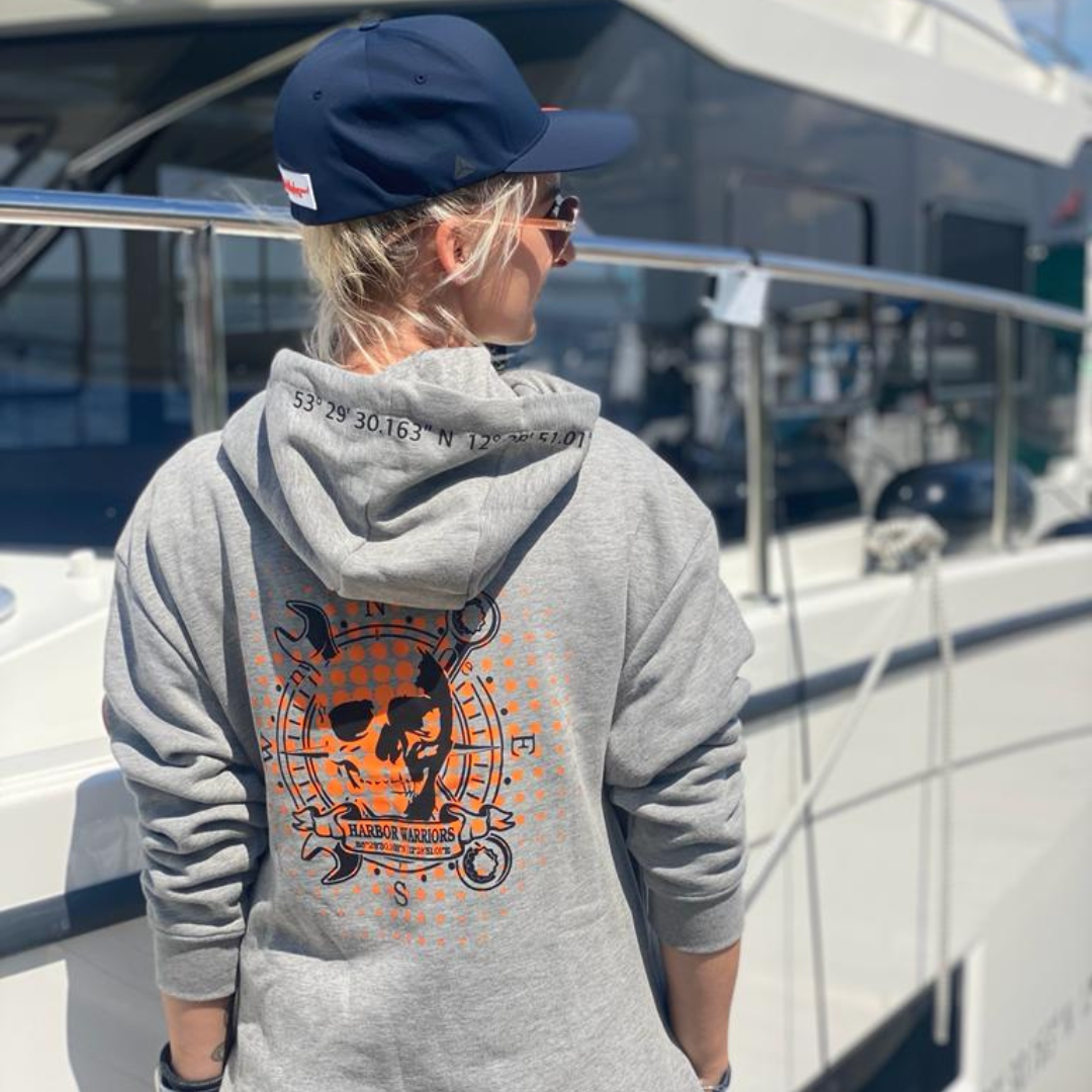 SeaScouts Fleesensee Damen-Hoodie Harbor Warriors Grau – Produktansicht 1