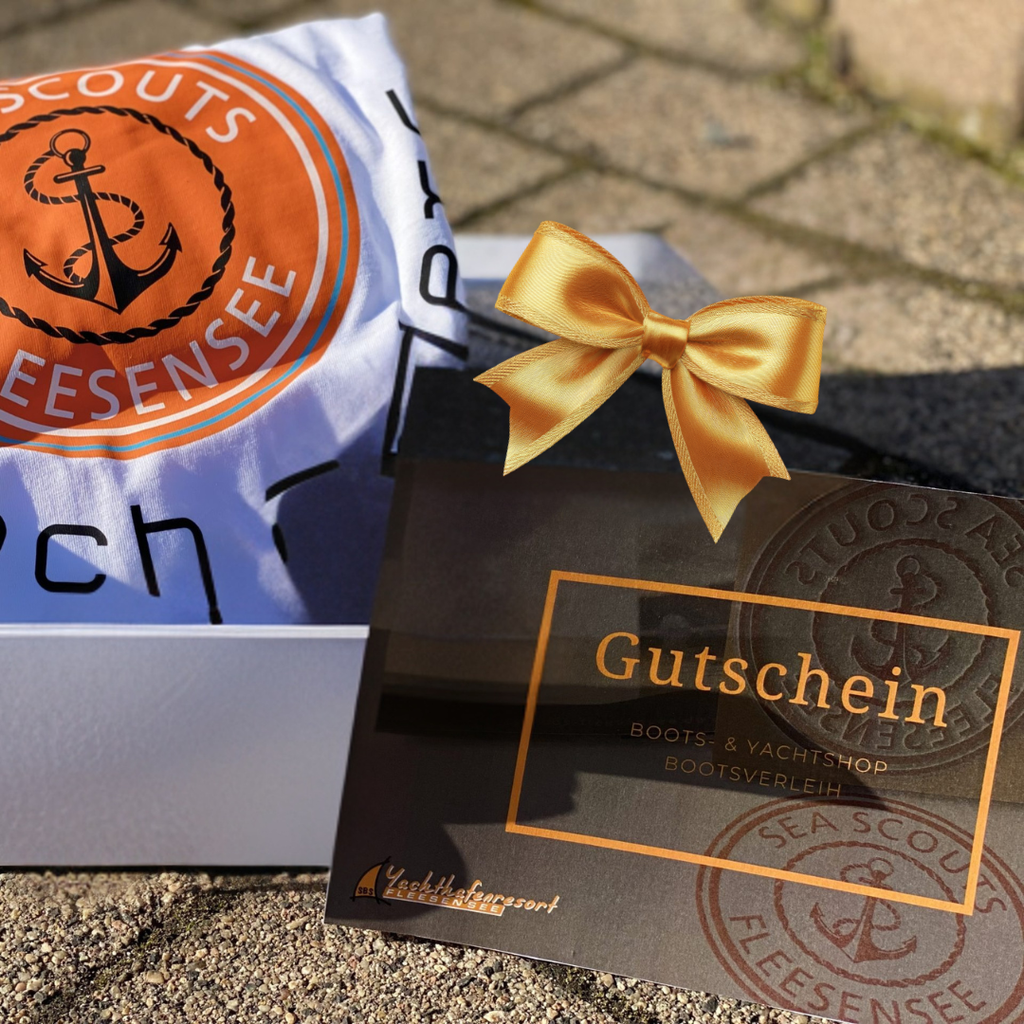 SEA SCOUTS Fleesensee Gutscheinbox T-Shirt – Geschenkset für Bootsfans